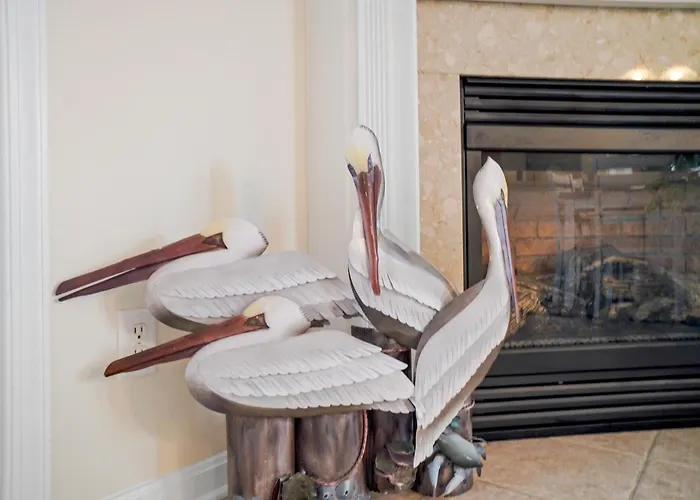 Ferienhaus Spacious 3-bedroom Ocean Block Townhome In Ocean Steps From The & Attractions *