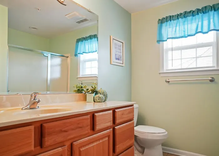Ferienhaus Spacious 3-bedroom Ocean Block Townhome In Ocean Steps From The & Attractions *