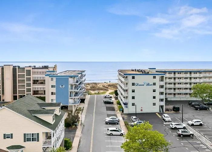 Ferienhaus Spacious 3-bedroom Ocean Block Townhome In Ocean Steps From The & Attractions Ocean Stadt