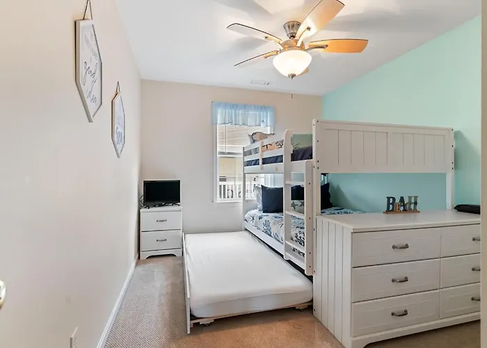 Spacious 3-bedroom Ocean Block Townhome In Ocean Steps From The & Attractions * Ocean Stadt