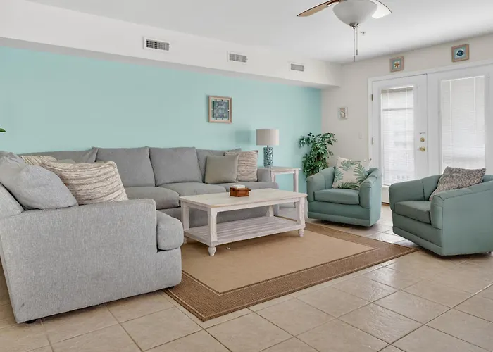Spacious 3-bedroom Ocean Block Townhome In Ocean Steps From The & Attractions *