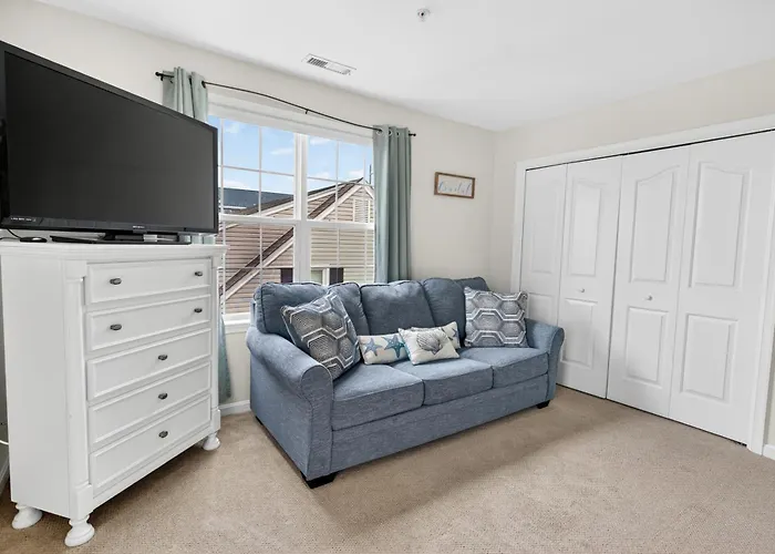 Spacious 3-bedroom Ocean Block Townhome In Ocean Steps From The & Attractions Ferienhaus