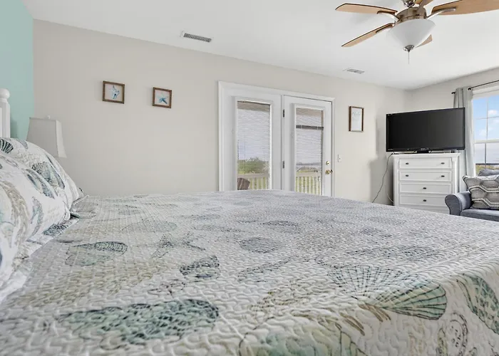Spacious 3-bedroom Ocean Block Townhome In Ocean Steps From The & Attractions Ferienhaus *